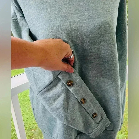 Athletic apparel ultra soft mint green sweatshirt size M - Picture 3 of 8